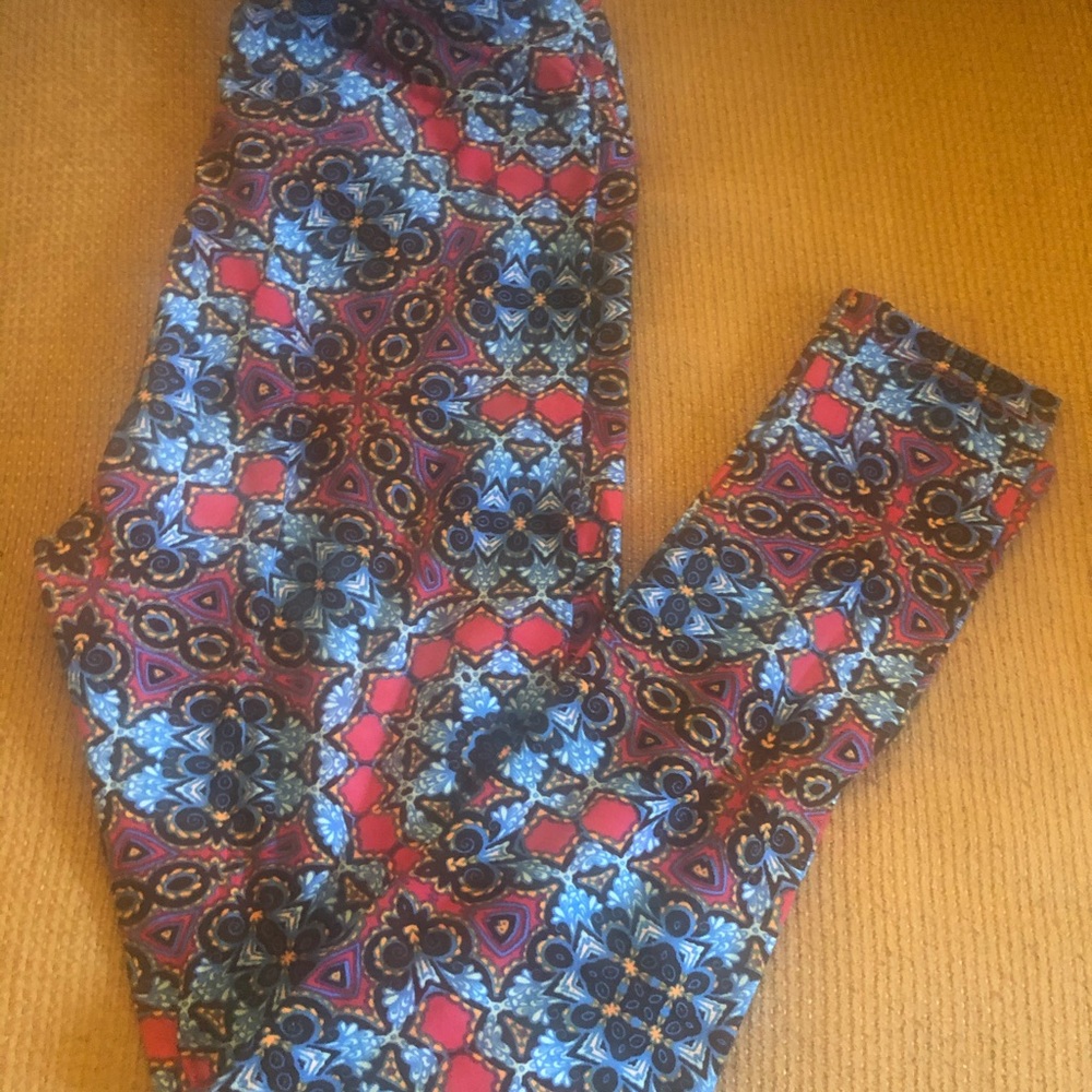Lularoe OS leggings.NWOT.